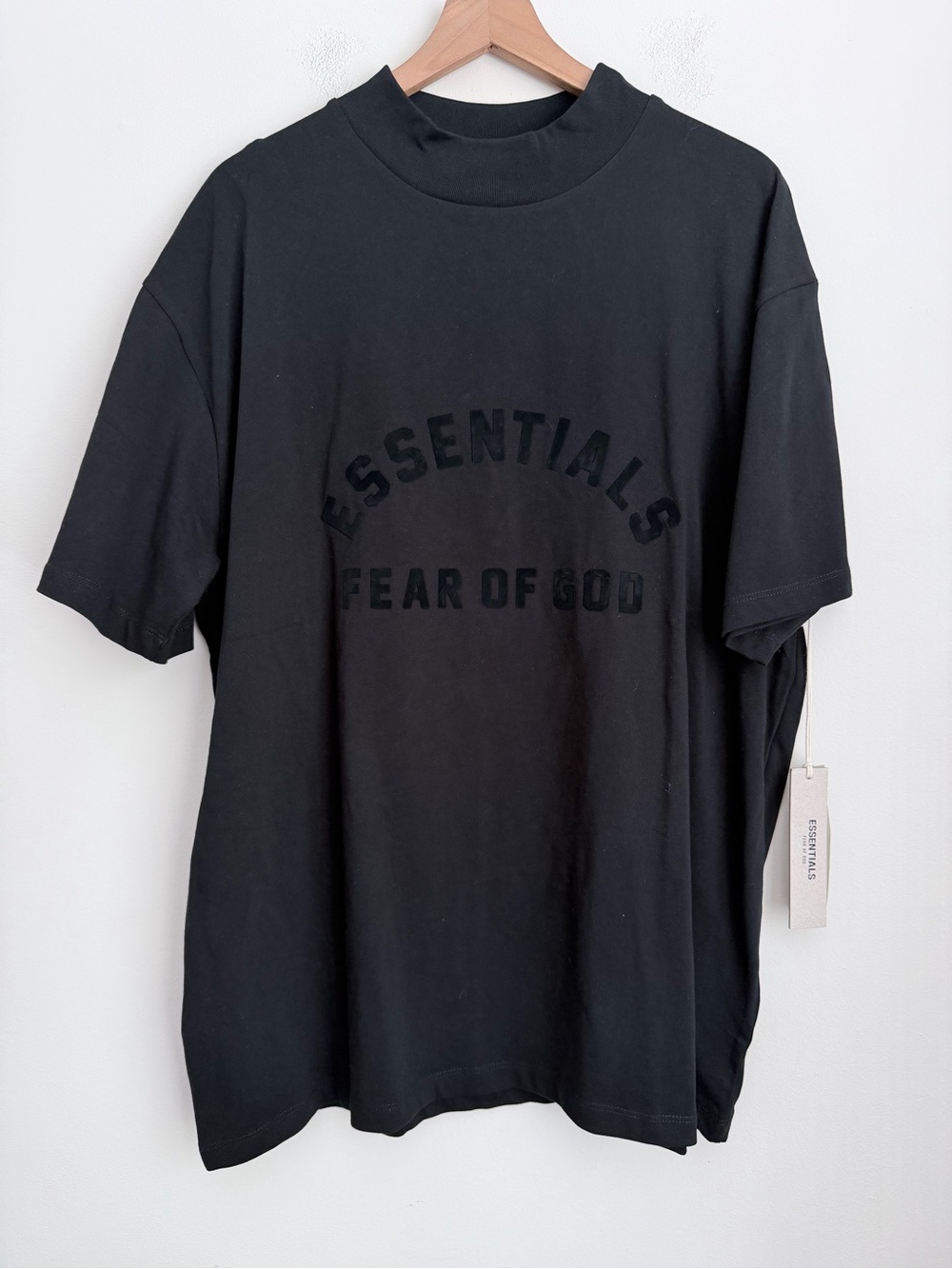 Fear of God Essentials black streetwear tee shirt short sleeve XL